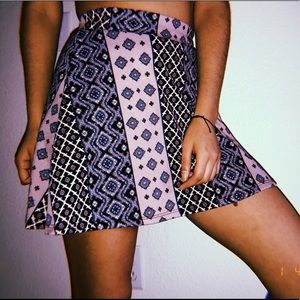 Multicolored skirt with designs